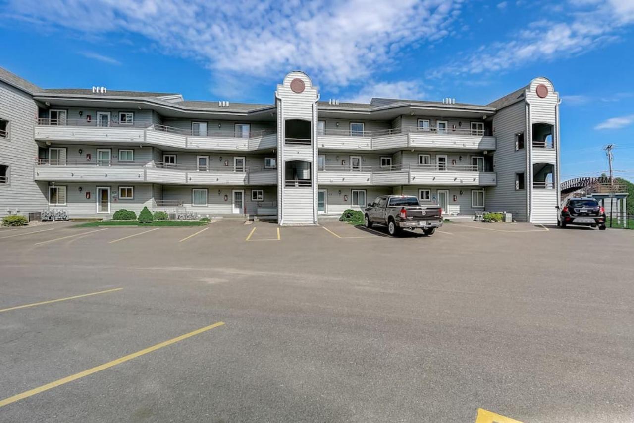 Brown Family Condo For Families Golf Trips And Girls Getaways Wisconsin Dells Eksteriør billede
