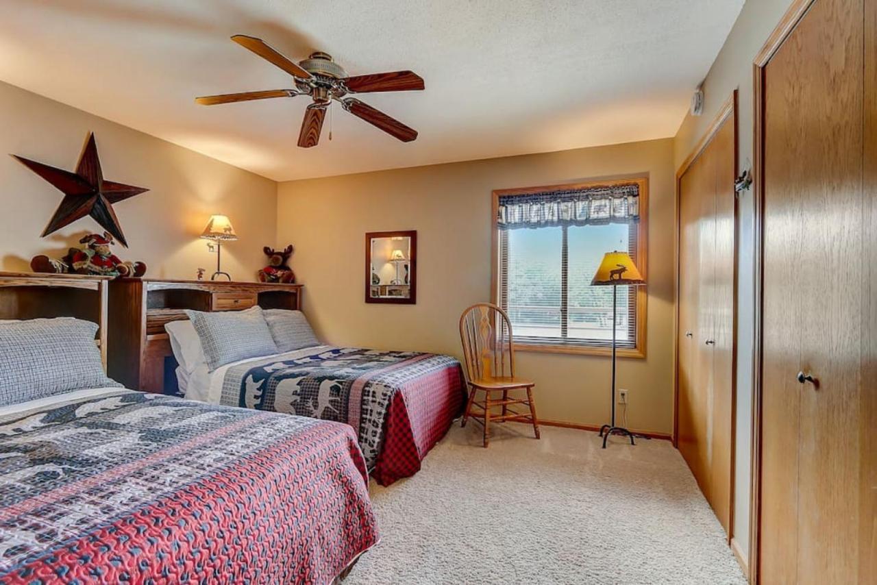 Brown Family Condo For Families Golf Trips And Girls Getaways Wisconsin Dells Eksteriør billede