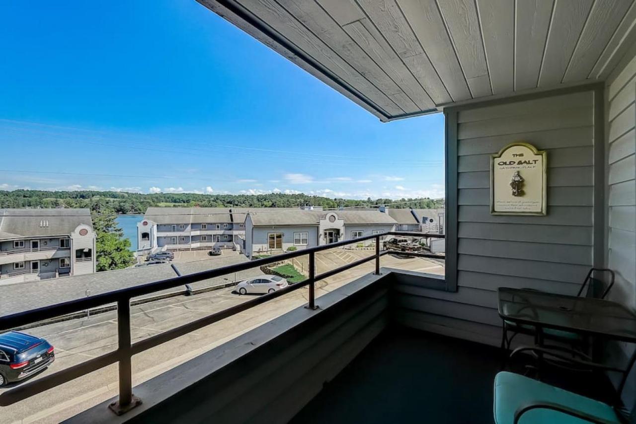 Brown Family Condo For Families Golf Trips And Girls Getaways Wisconsin Dells Eksteriør billede